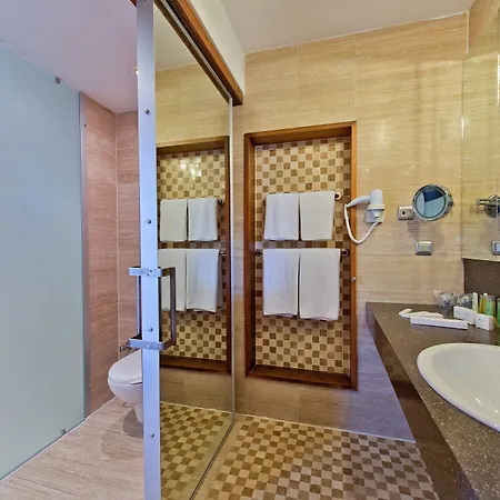 Liberty Lykia 5* Oludeniz